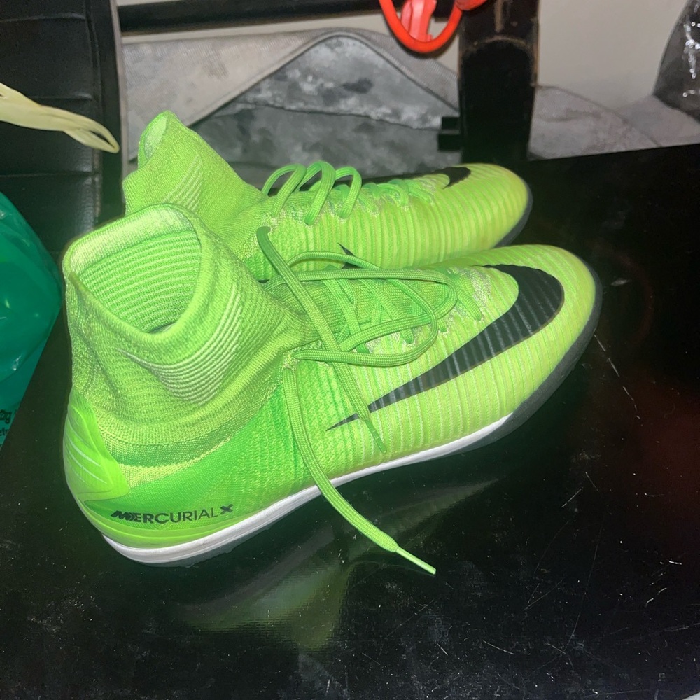 Nike mercurial 
Indoor soccer - Picture 4 of 4